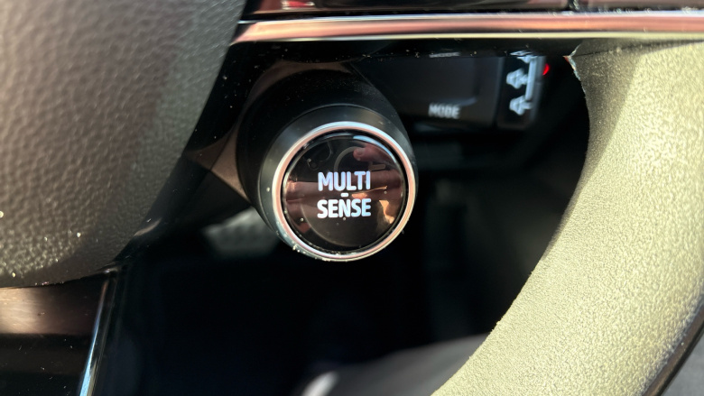 Renault Austral E-Tech FHEV Iconic Esprit Alpine 5dr Auto 4C Hybrid Estate